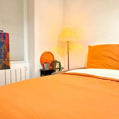 Cozy Latin Quarter Near The Seine & Metro & For 4 N6-10 Apartment